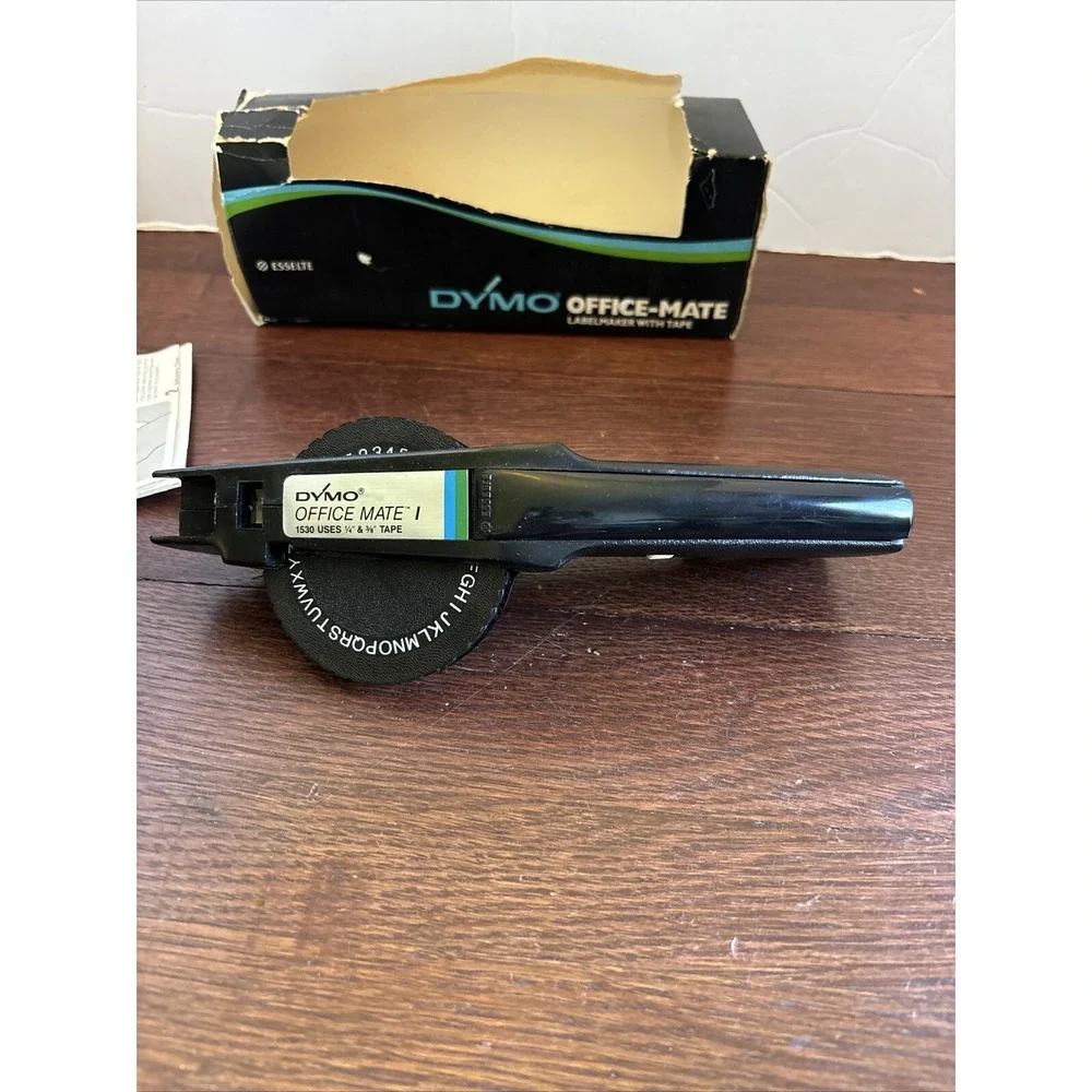 Dymo Office Mate 1 Label Maker 1530 for 1/4